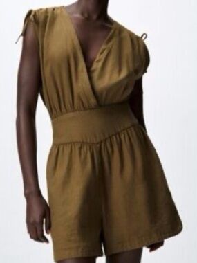 Zara Linen and Cotton Olive-Green Surplice Romper with Smocked Waist Size XS
